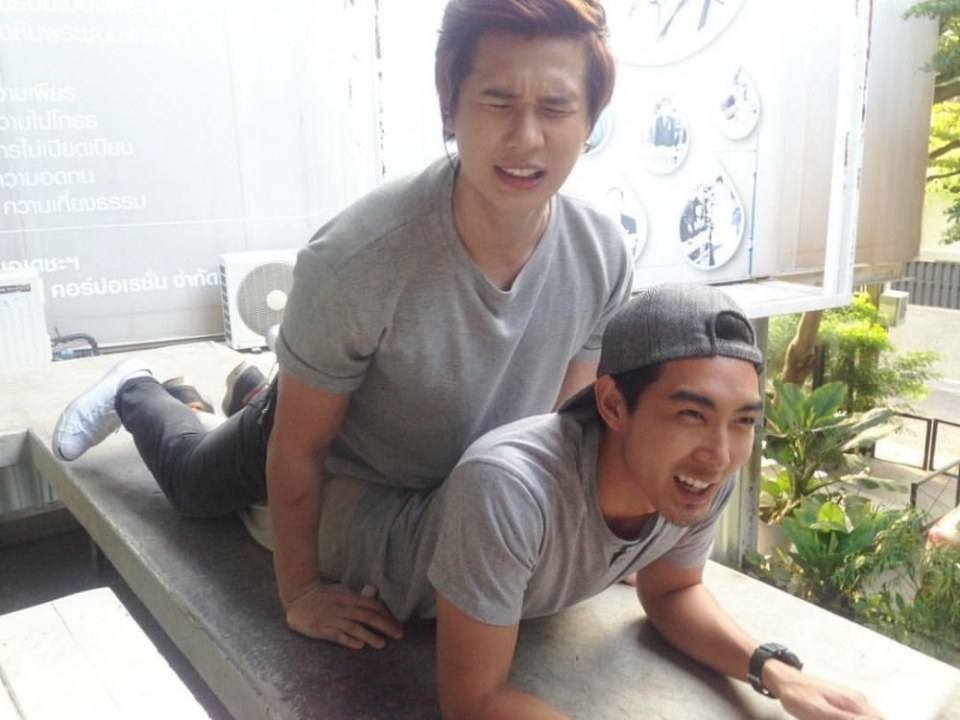 ไม่ควรเล่นกันแบบนี้ค่ะ คนดูไม่ไหวเอาได้ 1,804