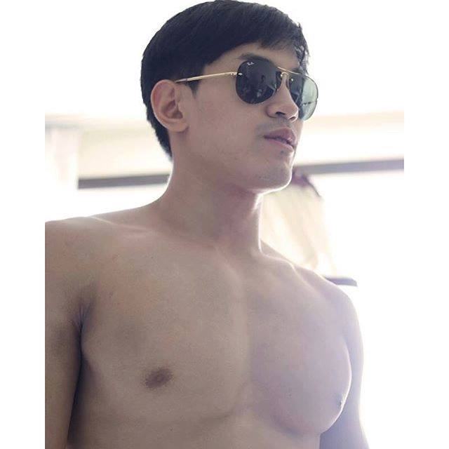 หน่มน้ม 1,824