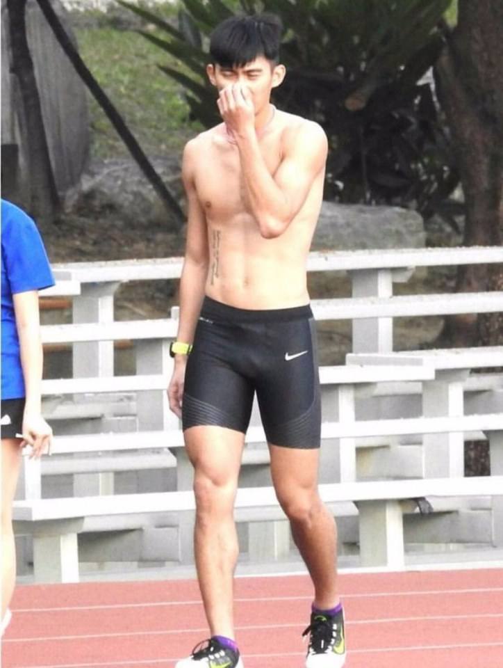 จะแซ่บมั๊ยอ่ะ