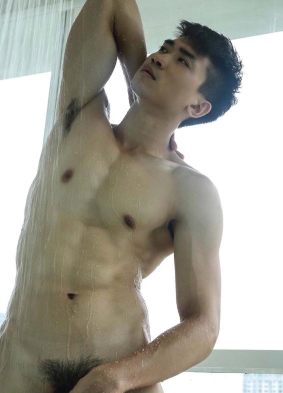 หล่อล่ำ ดีต่อใจ