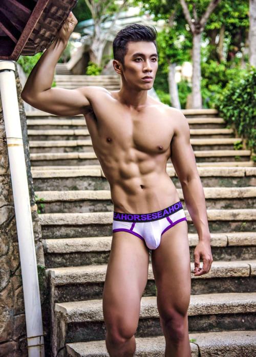 Hot guy in underwear 262