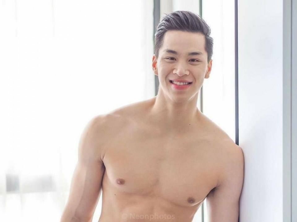 หล่อหน้าใสฟรุ้งฟริ้ง 1,867