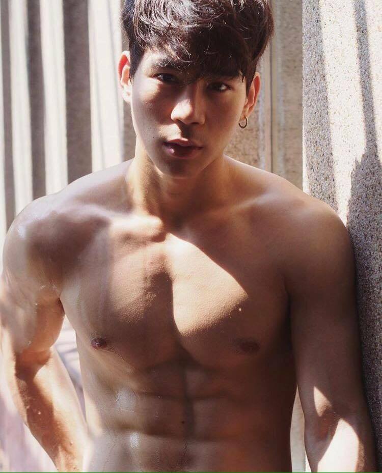 กล้ามเป้านมมมมม