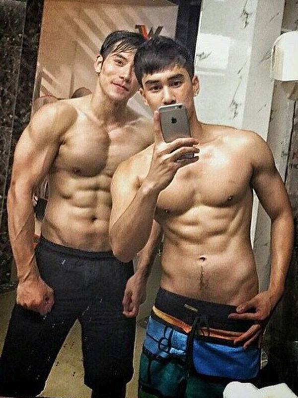 ดิว The Star 9 ถอดผ้าโชว์เซ็กซี่