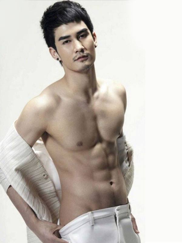 ดิว The Star 9 ถอดผ้าโชว์เซ็กซี่