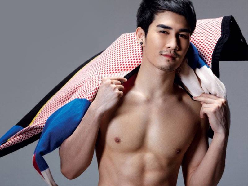 ดิว The Star 9 ถอดผ้าโชว์เซ็กซี่