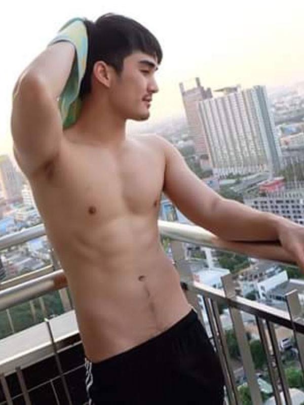 ดิว The Star 9 ถอดผ้าโชว์เซ็กซี่