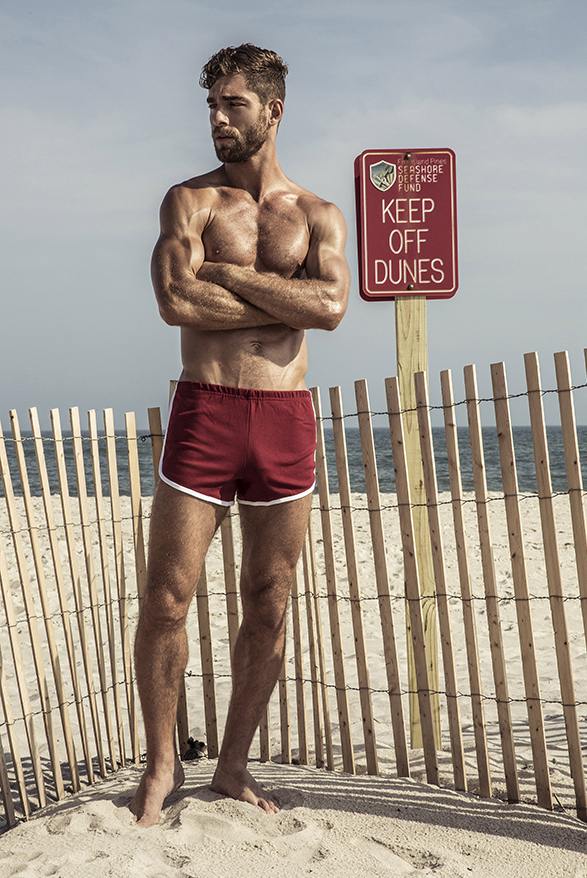 hot male 100 (18+)