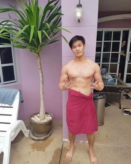 ผ้าขนหนู อู้หูน่าถก 1,897