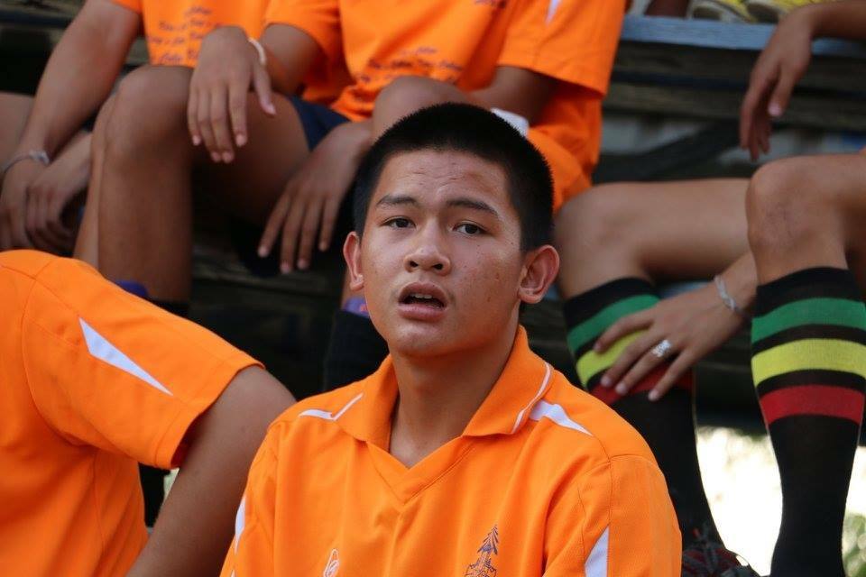 คุณใจเย็นก่อนนะคะ ผู้ชายคนนั้นเขาเป็นแค่เพื่อนจริงๆ อย่าเพิ่งโกรธฉันเลย 1,902
