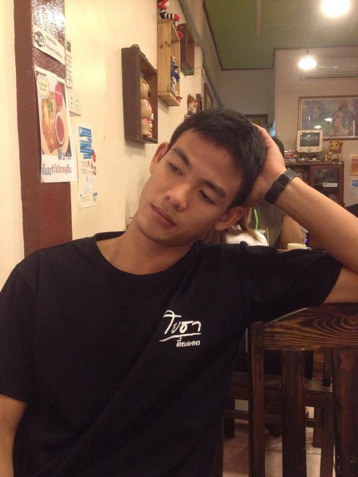คุณใจเย็นก่อนนะคะ ผู้ชายคนนั้นเขาเป็นแค่เพื่อนจริงๆ อย่าเพิ่งโกรธฉันเลย 1,902