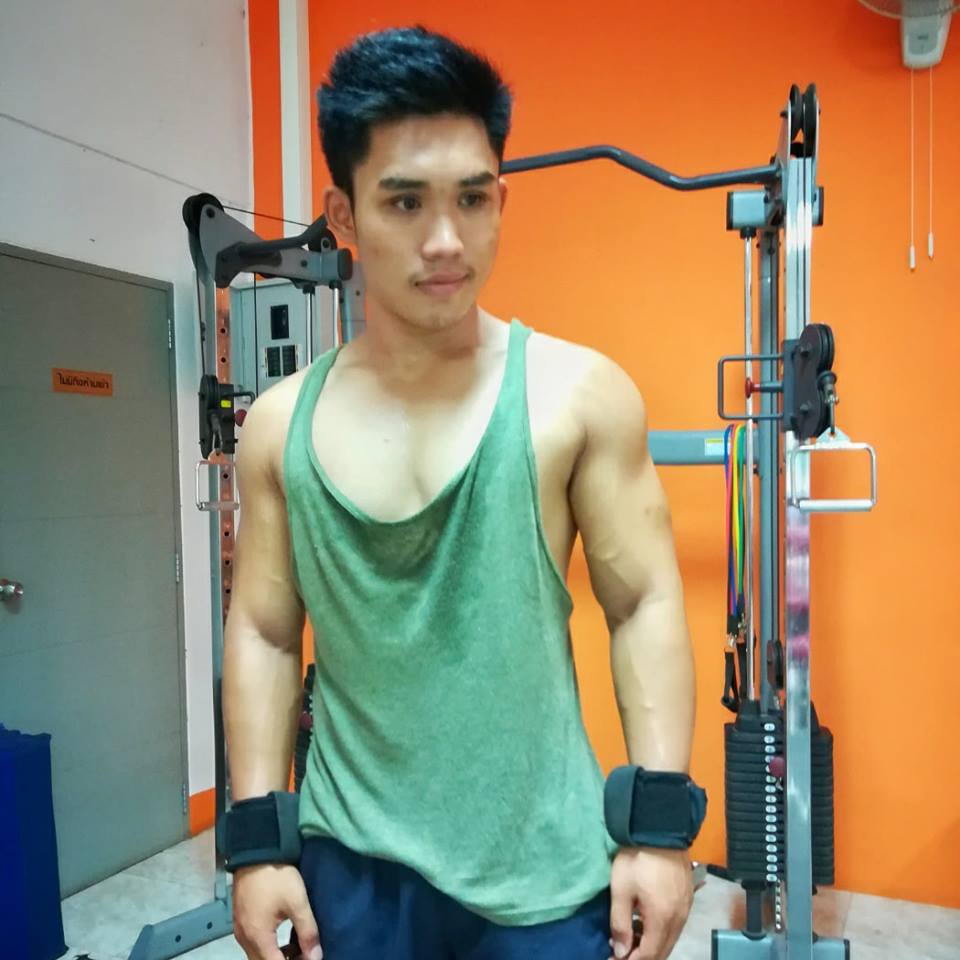 หนุ่มเข้มหล่อบ้านๆ แสบทรวง 001