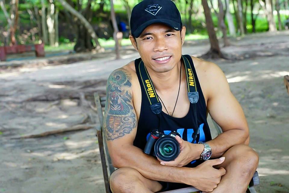 หนุ่มเข้มหล่อบ้านๆ แสบทรวง 002