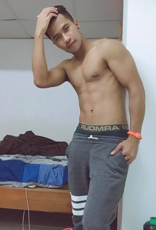หนุ่มเข้มหล่อบ้านๆ แสบทรวง 004