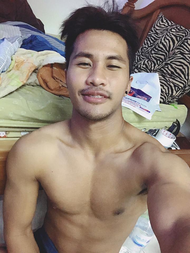 หนุ่มเข้มหล่อบ้านๆ แสบทรวง 004