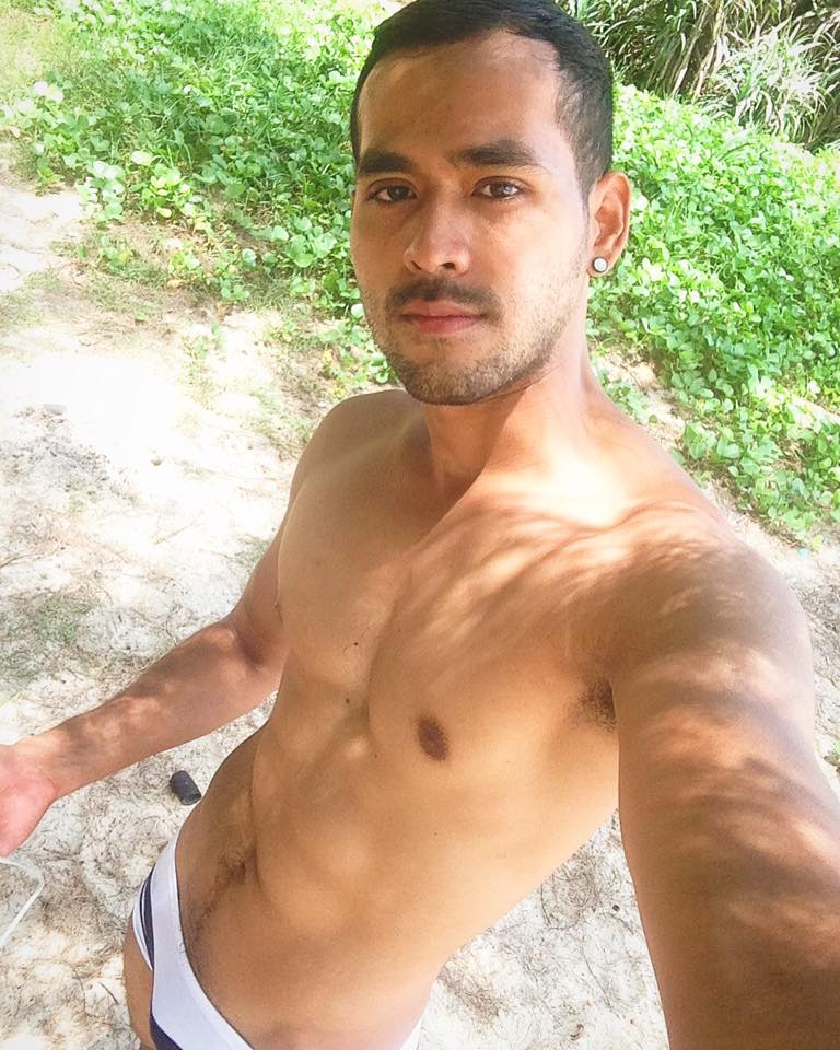 หนุ่มเข้มหล่อบ้านๆ แสบทรวง 008