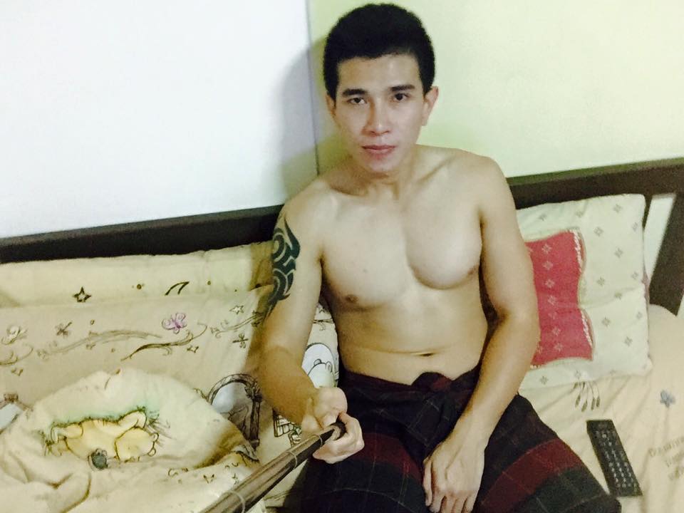 หนุ่มตี๋หล่อบ้านๆ แสบทรวง 001