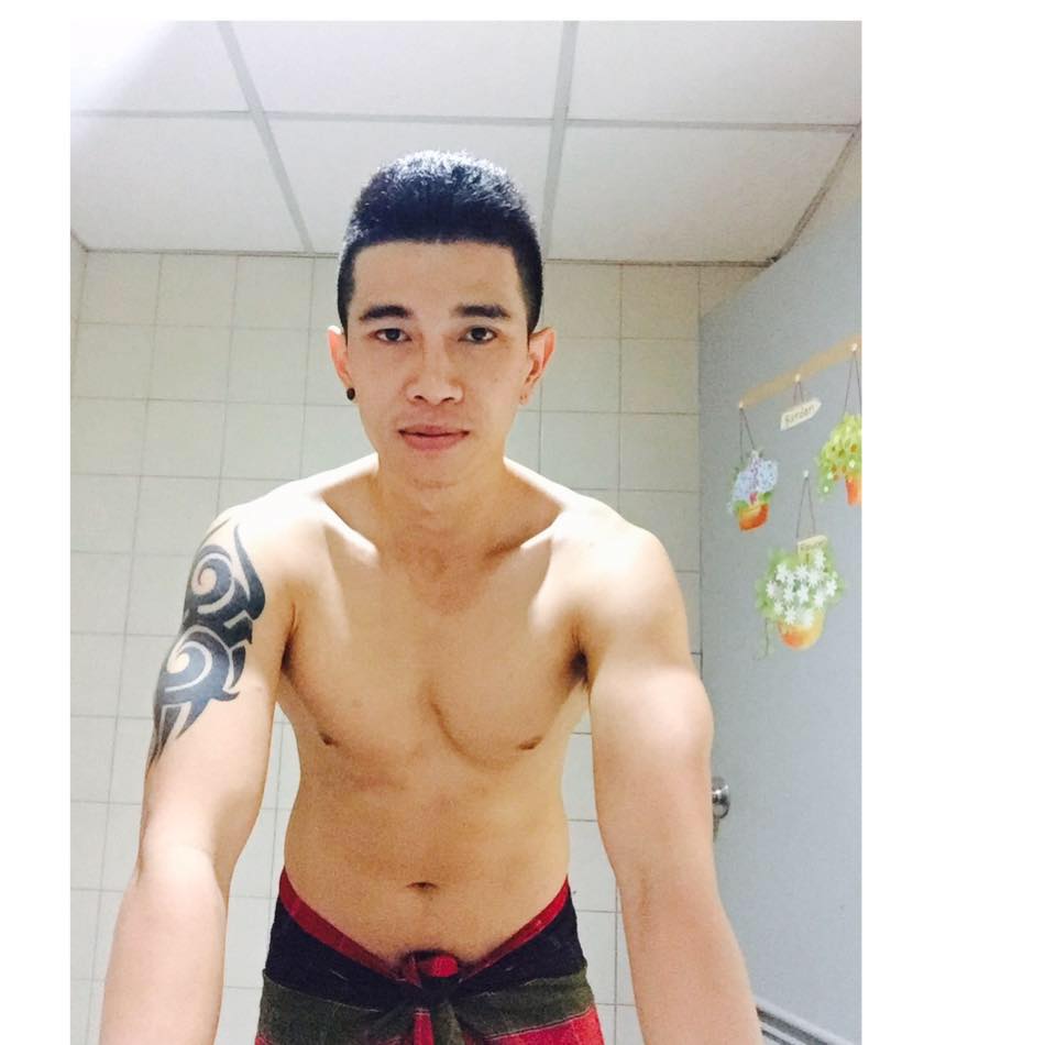หนุ่มตี๋หล่อบ้านๆ แสบทรวง 001