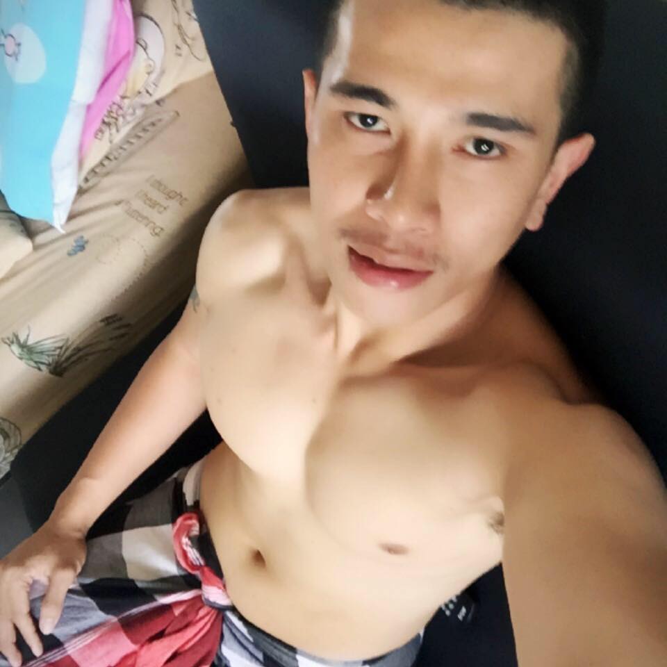 หนุ่มตี๋หล่อบ้านๆ แสบทรวง 001