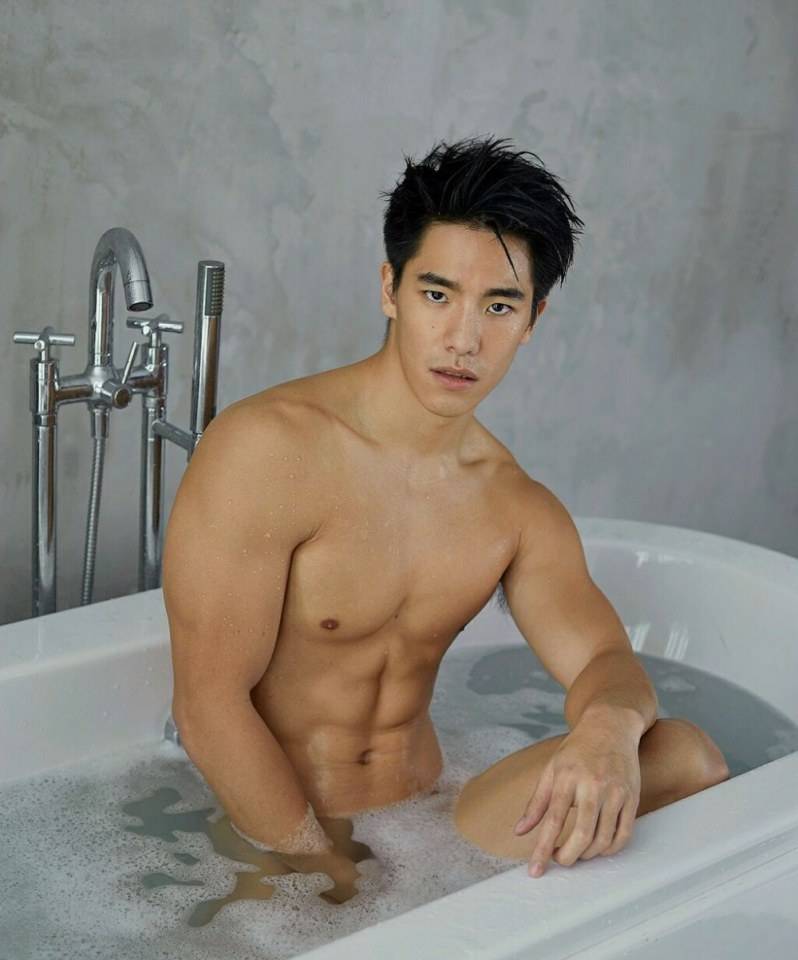 hot male 101 (18+)