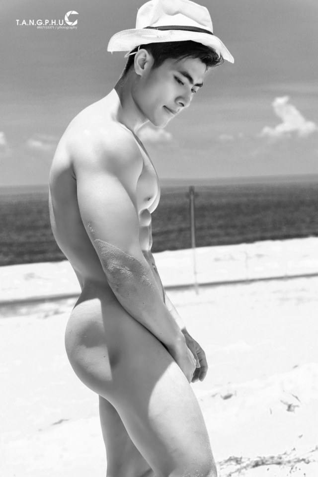 hot male 101 (18+)