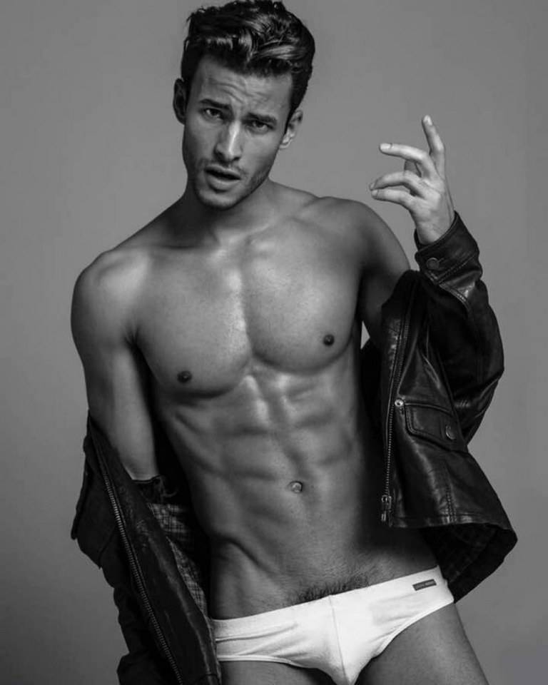 hot male 101 (18+)