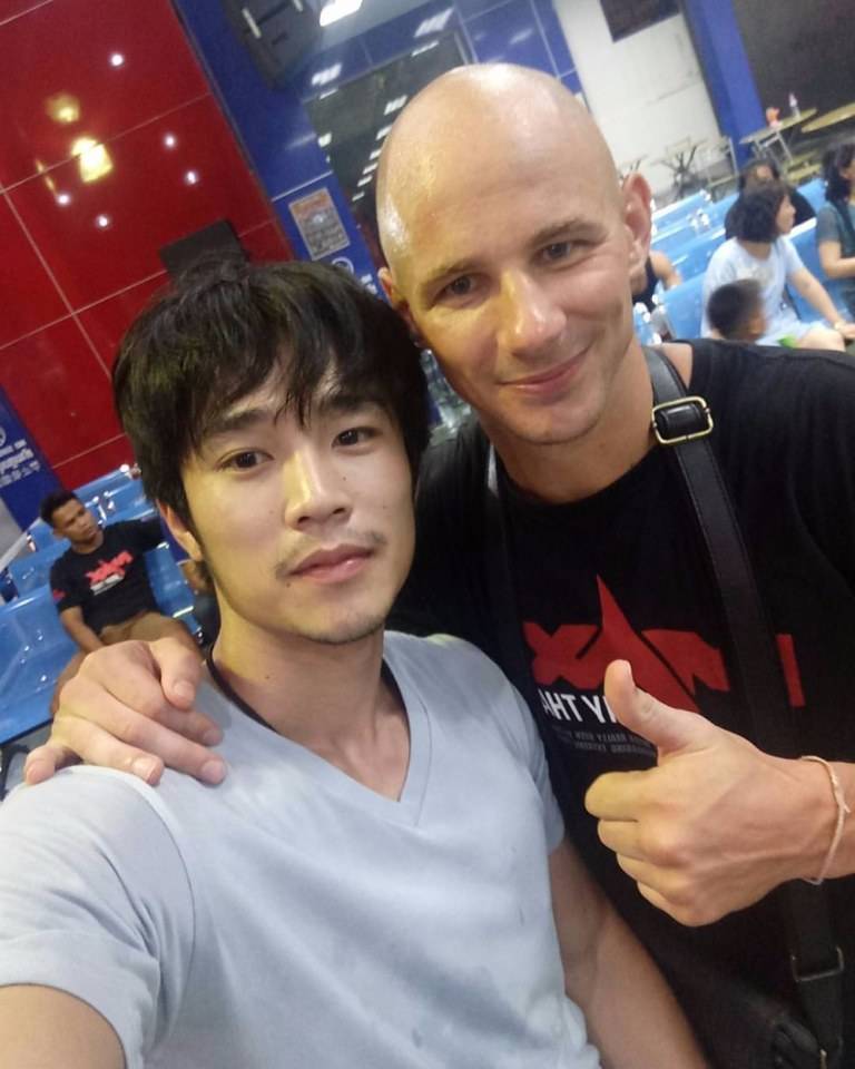 เจ๋งนักมวยที่โค้กมาก