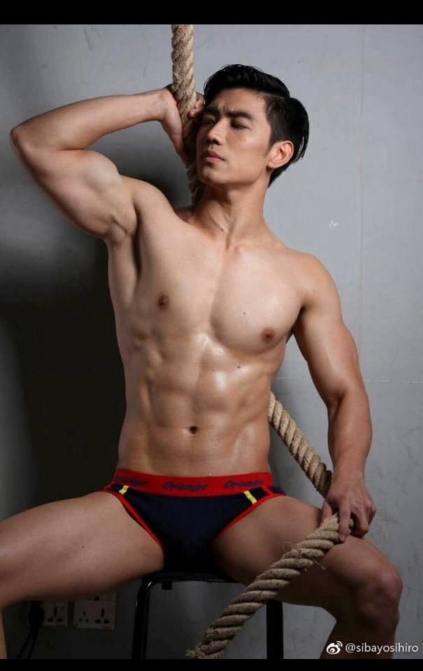 Linn Maung ​​​นายแบบฮอตจากเมียนมาร์