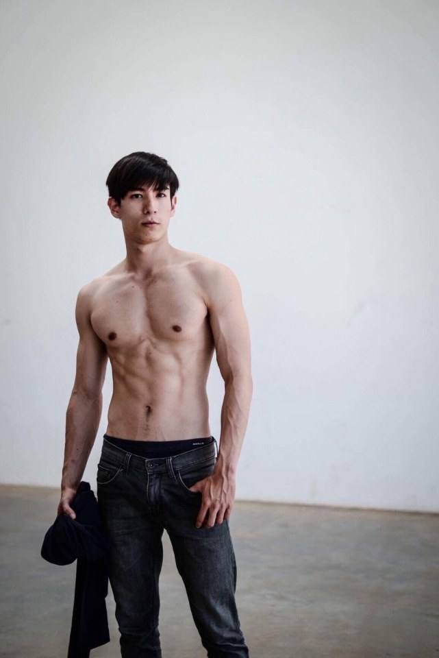 แฟงค์ บ่าวขอนแก่น สุดหล่อ