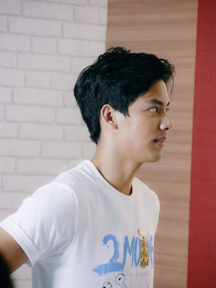 หล่อน่าฟัด