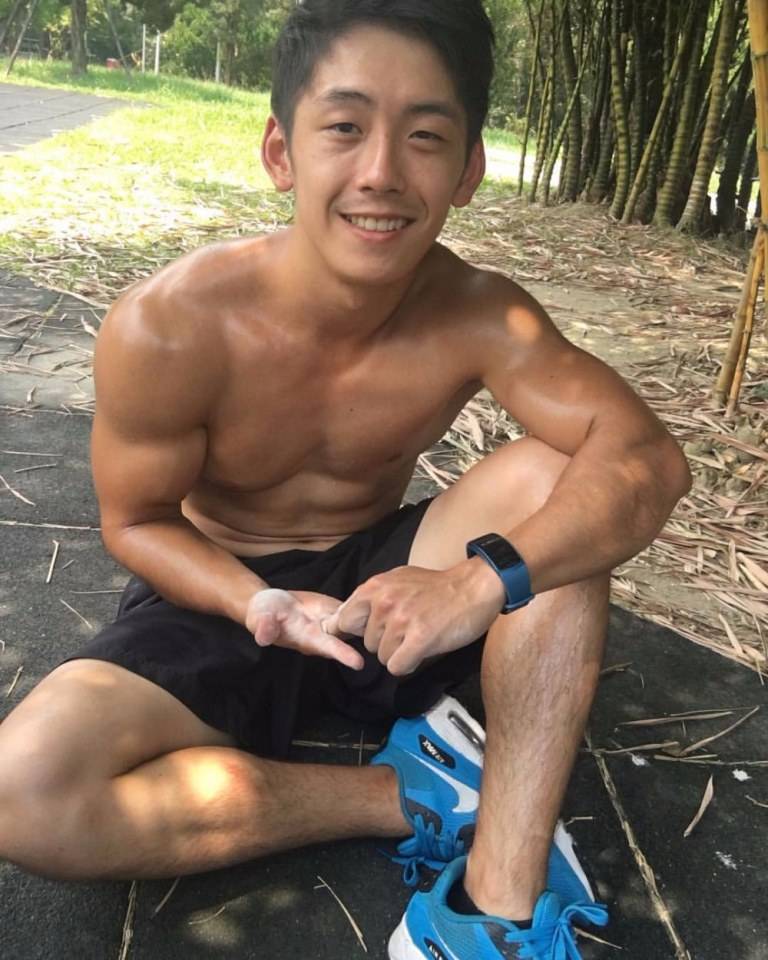 หล่อน่าฟัด