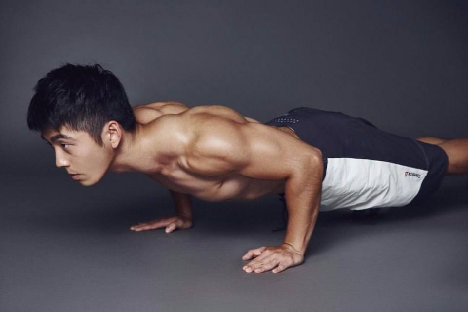 หล่อน่าฟัด