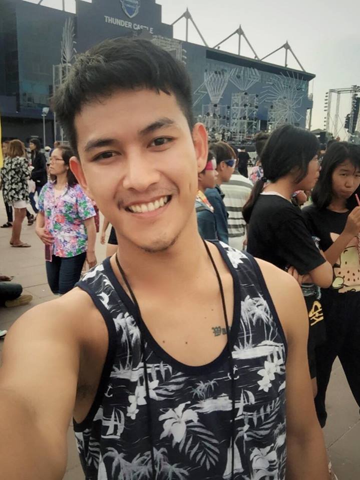 หนุ่มเข้มหล่อบ้านๆ แสบทรวง 013
