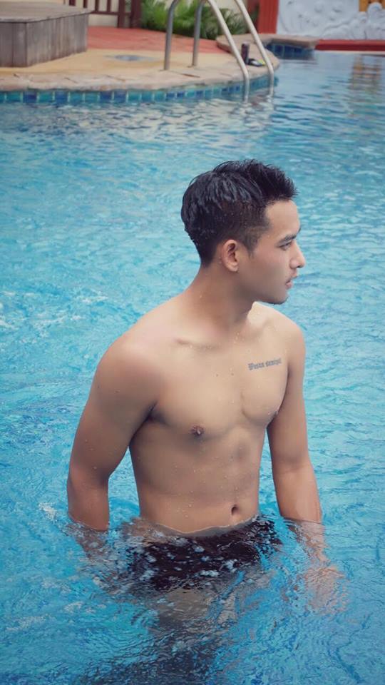 หนุ่มเข้มหล่อบ้านๆ แสบทรวง 013