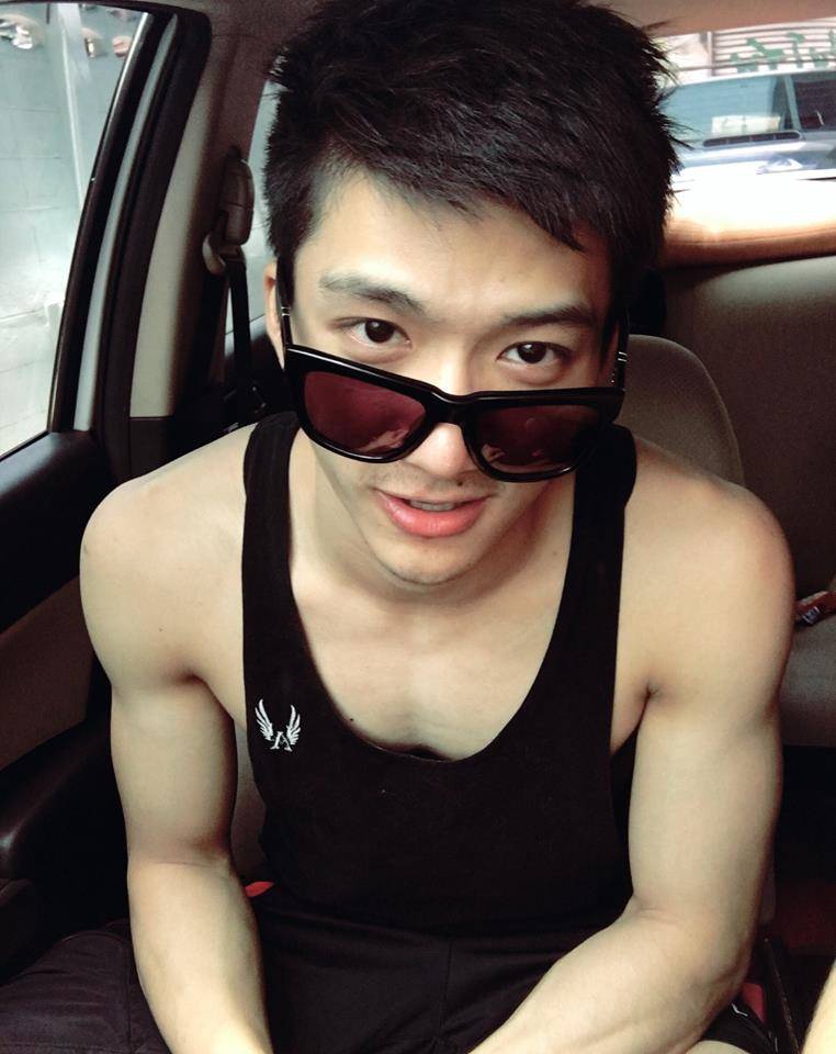 พ่อหนุ่มน้อยอีกสักชุด 1,910