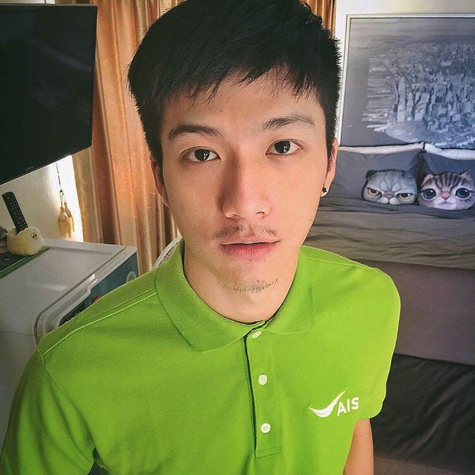 พ่อหนุ่มน้อยอีกสักชุด 1,910
