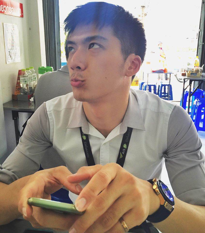 พ่อหนุ่มน้อยอีกสักชุด 1,910