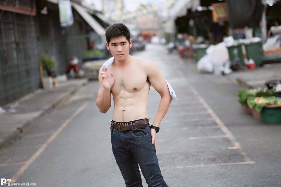 แพ้ความขาว 1,919