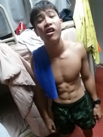 ผู้ชายหน้ายู่ เพราะไปยู่หน้า 1,928