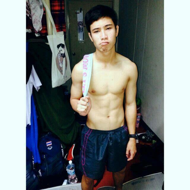 ผู้ชายหน้ายู่ เพราะไปยู่หน้า 1,928