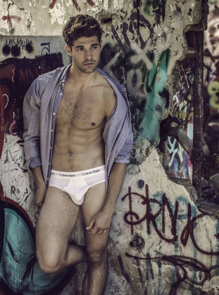 hot male 108 (18+)