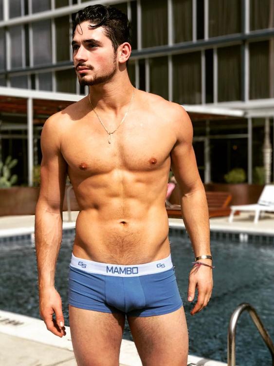 hot male 108 (18+)