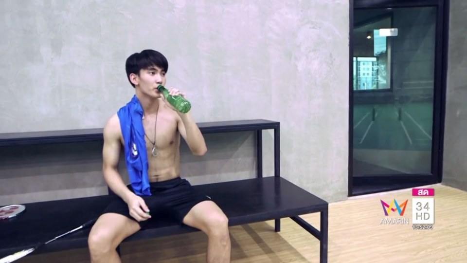 พ่อคุณทูนหัว น่ากินไปทุกส่วน,นักกิฬาไทย.(เฟิร์ส ฉลองรัฐ นอบสำโรง)APOP บันเทิง 34