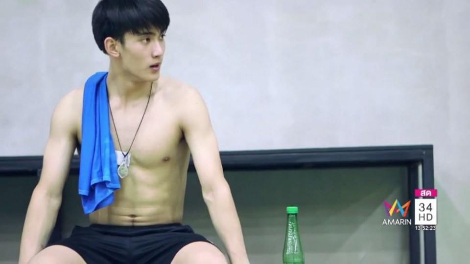 พ่อคุณทูนหัว น่ากินไปทุกส่วน,นักกิฬาไทย.(เฟิร์ส ฉลองรัฐ นอบสำโรง)APOP บันเทิง 34