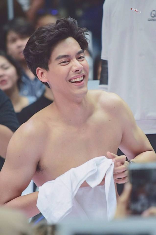 อยากกอด