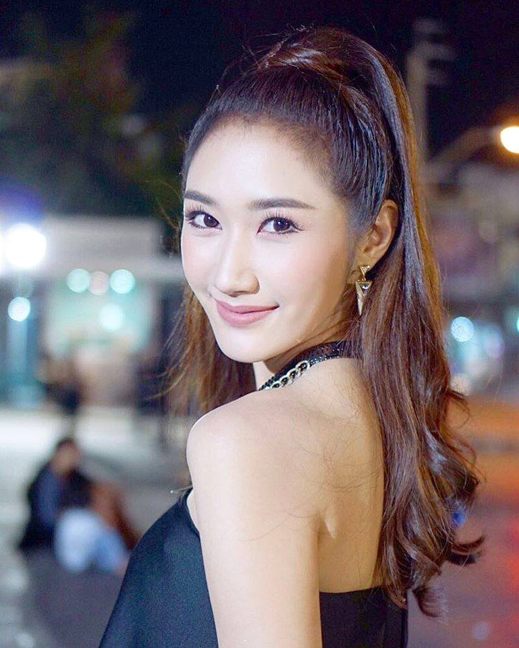 ยีน เกวลิน รองอับดับ 2 ปี 2012