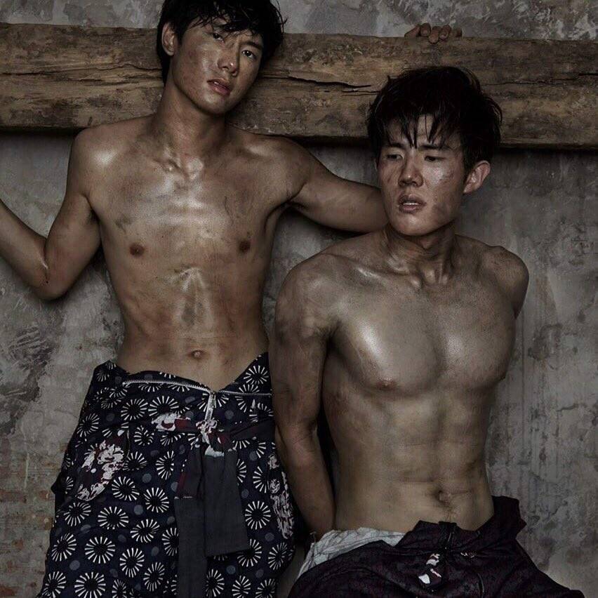 ขนบนใต้สดือ  อื้อฮือ..