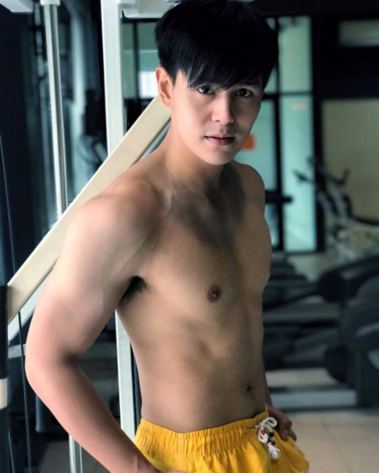 ขนบนใต้สดือ  อื้อฮือ..