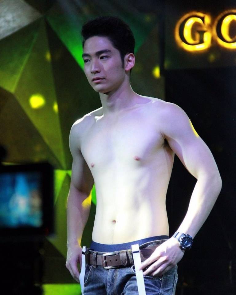 ทรายย้อมสีแซ่บบบ