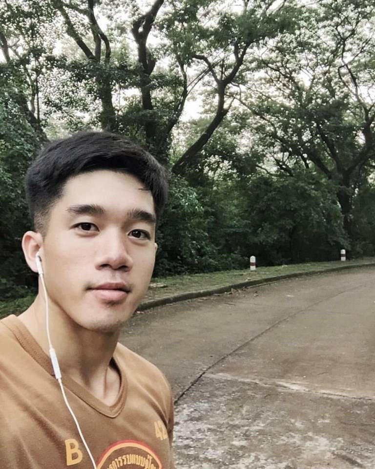 พี่ทหารคนนี้เริ่ดสุด  ใครเถียงโดนบารวีตบ 1,947
